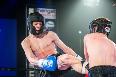 In Rabotheater De Meenthe vond de 10e editie van het vechtsportgala Battle Under The Tower plaats.