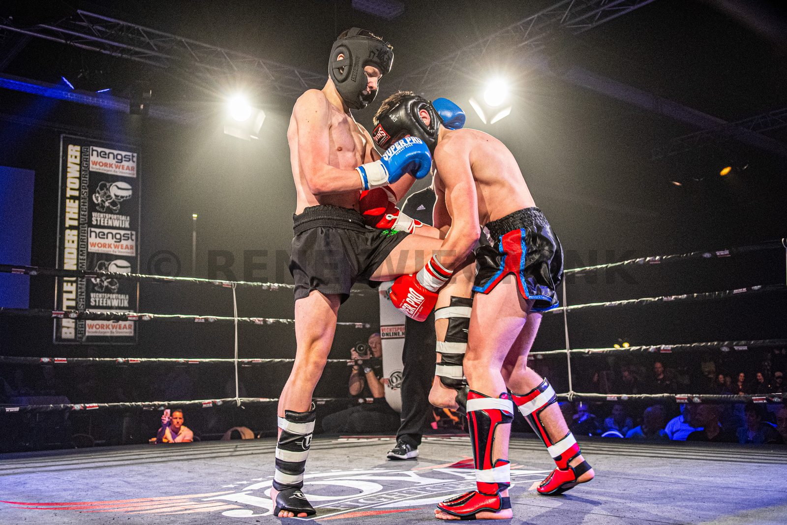 In Rabotheater De Meenthe vond de 10e editie van het vechtsportgala Battle Under The Tower plaats.