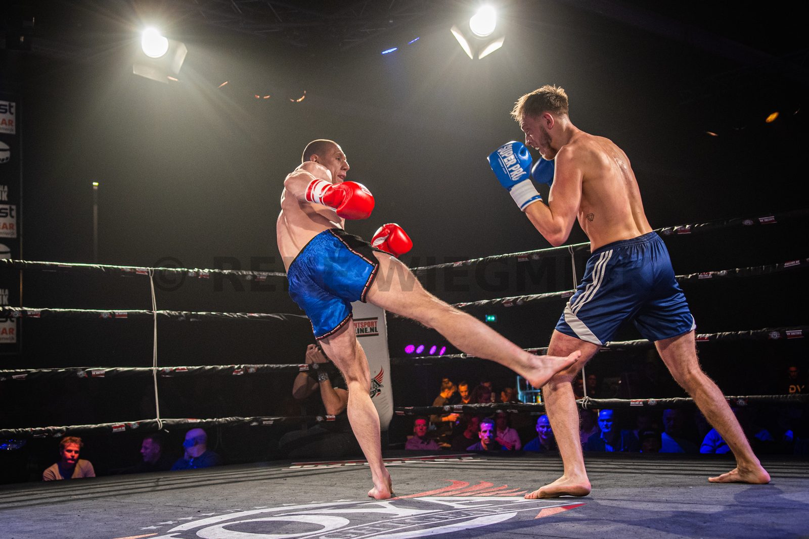 In Rabotheater De Meenthe vond de 10e editie van het vechtsportgala Battle Under The Tower plaats.