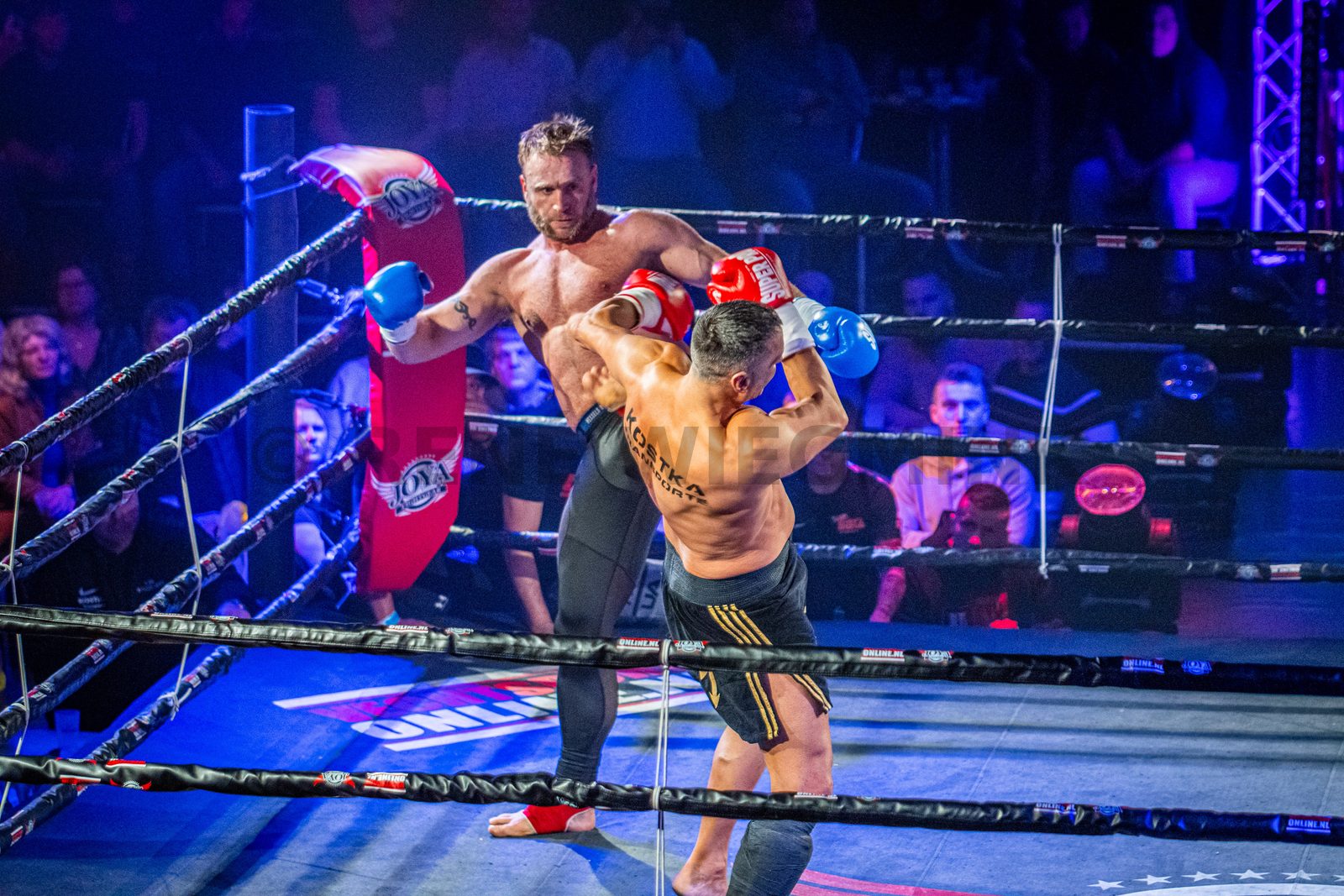 In Rabotheater De Meenthe vond de 10e editie van het vechtsportgala Battle Under The Tower plaats.