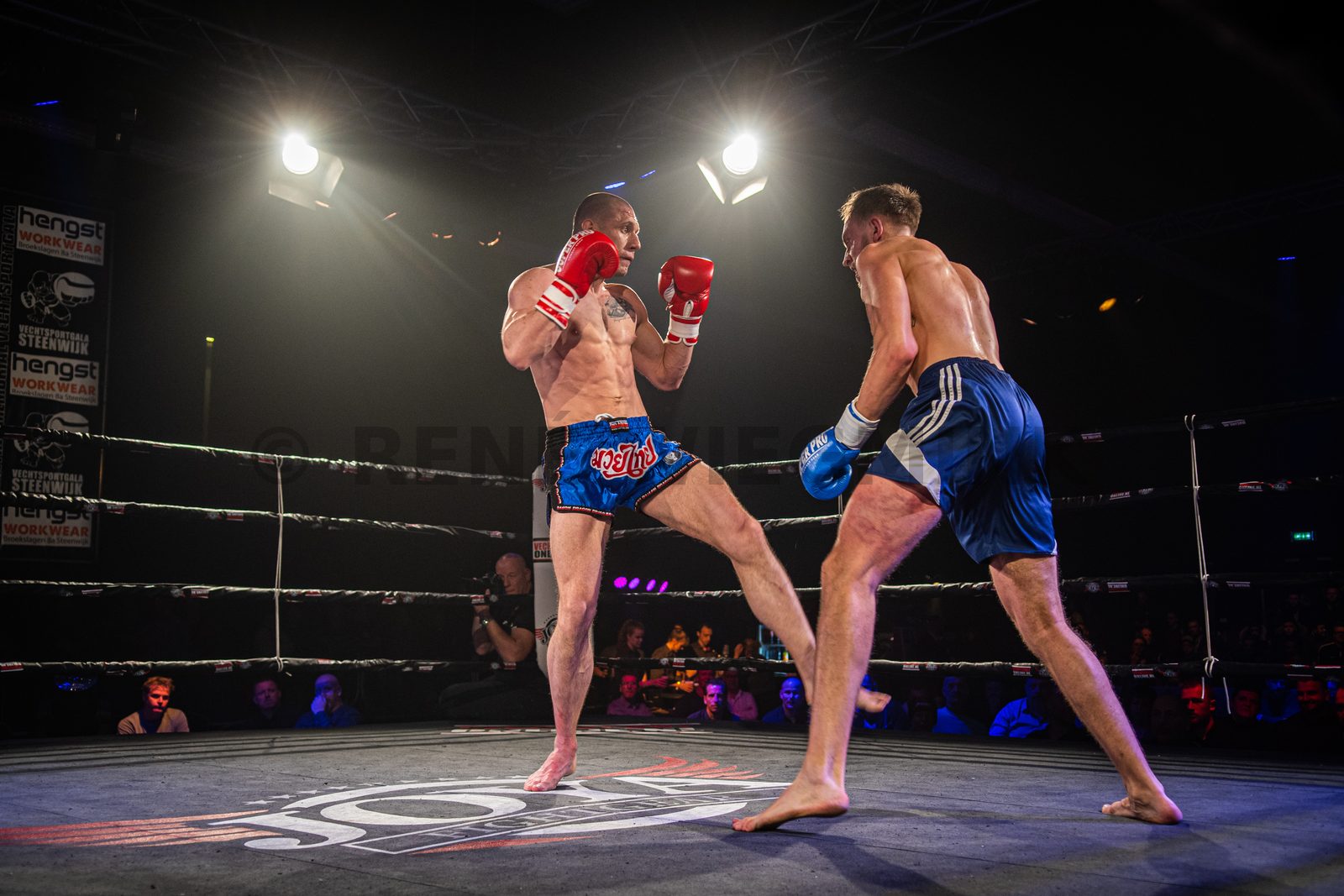 In Rabotheater De Meenthe vond de 10e editie van het vechtsportgala Battle Under The Tower plaats.