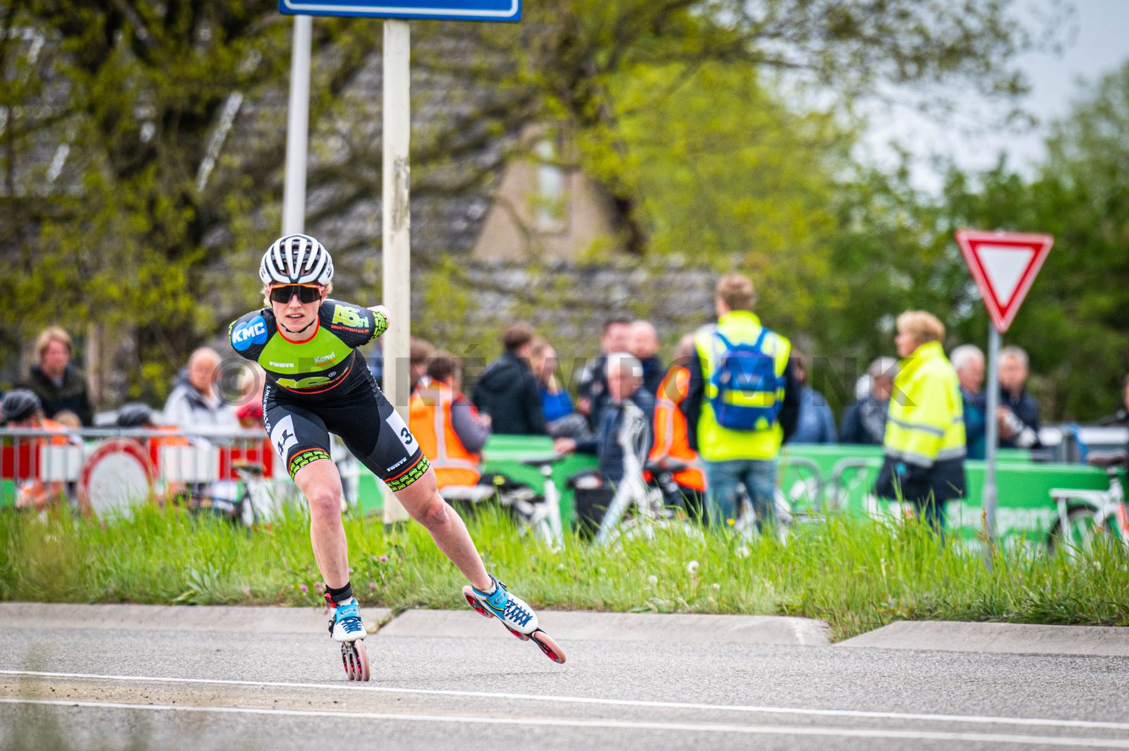 In Steenwijk is met 'de Klim van Steenwijk' het startschot gegeven voor de nationale skeelercompetitie. Bij de mannen was Bart Swings de winner, Marijke Groenewoud was dat bij de dames.
