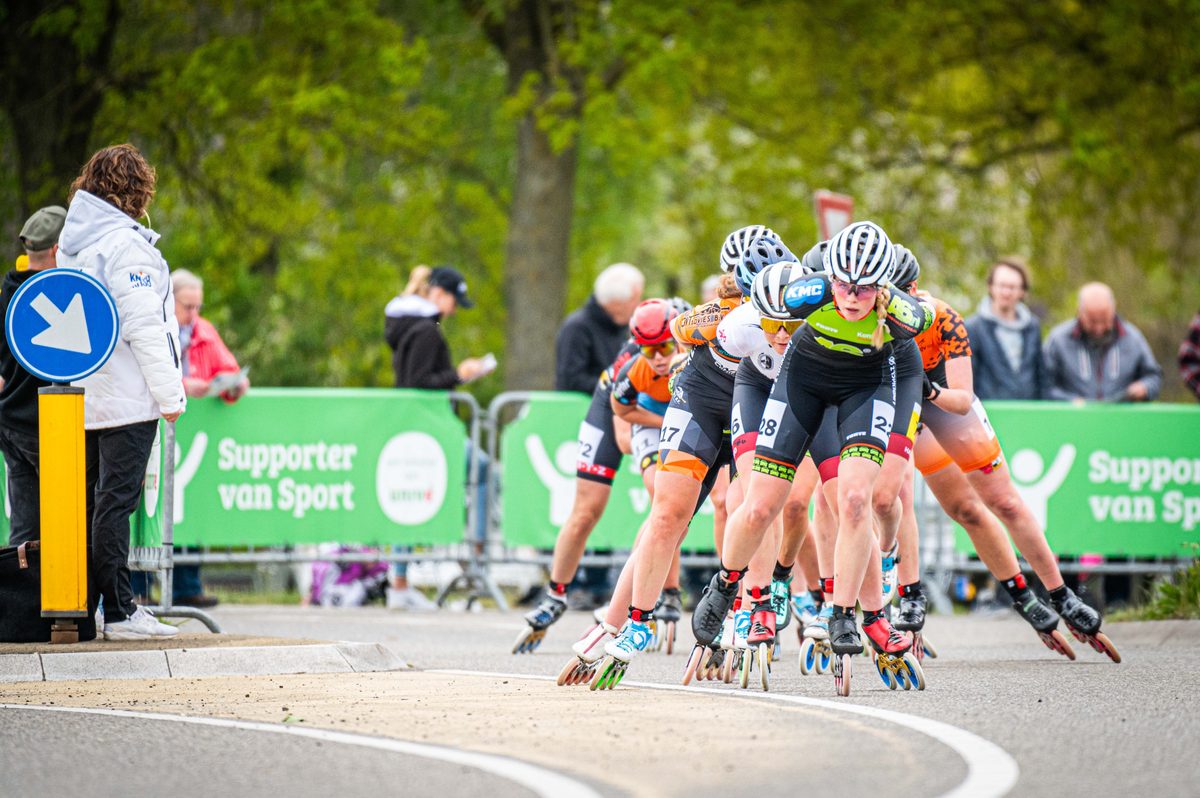 In Steenwijk is met 'de Klim van Steenwijk' het startschot gegeven voor de nationale skeelercompetitie. Bij de mannen was Bart Swings de winner, Marijke Groenewoud was dat bij de dames.