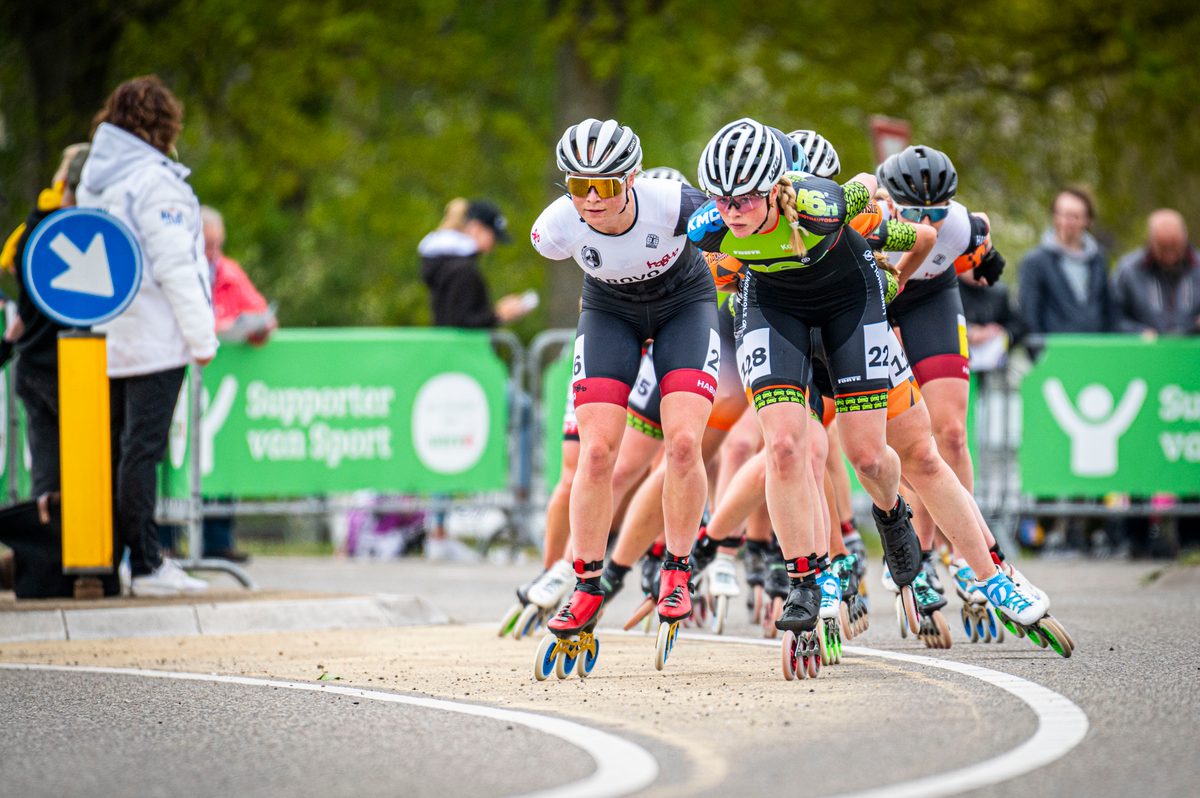 In Steenwijk is met 'de Klim van Steenwijk' het startschot gegeven voor de nationale skeelercompetitie. Bij de mannen was Bart Swings de winner, Marijke Groenewoud was dat bij de dames.
