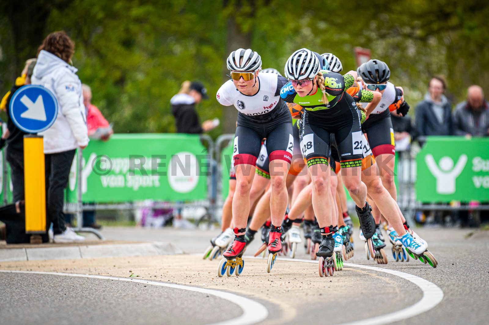In Steenwijk is met 'de Klim van Steenwijk' het startschot gegeven voor de nationale skeelercompetitie. Bij de mannen was Bart Swings de winner, Marijke Groenewoud was dat bij de dames.