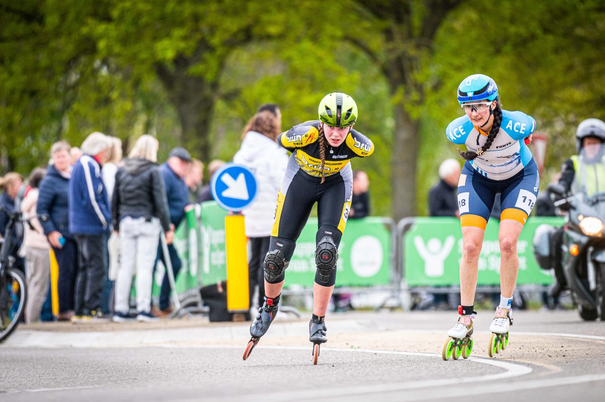 In Steenwijk is met 'de Klim van Steenwijk' het startschot gegeven voor de nationale skeelercompetitie. Bij de mannen was Bart Swings de winner, Marijke Groenewoud was dat bij de dames.