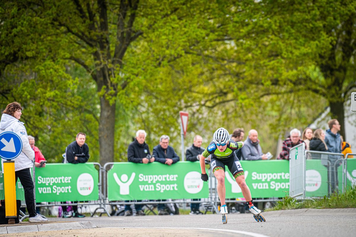 In Steenwijk is met 'de Klim van Steenwijk' het startschot gegeven voor de nationale skeelercompetitie. Bij de mannen was Bart Swings de winner, Marijke Groenewoud was dat bij de dames.