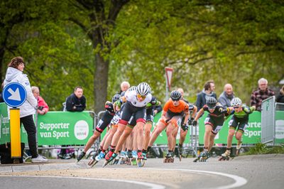 In Steenwijk is met 'de Klim van Steenwijk' het startschot gegeven voor de nationale skeelercompetitie. Bij de mannen was Bart Swings de winner, Marijke Groenewoud was dat bij de dames.