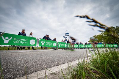 In Steenwijk is met 'de Klim van Steenwijk' het startschot gegeven voor de nationale skeelercompetitie. Bij de mannen was Bart Swings de winner, Marijke Groenewoud was dat bij de dames.