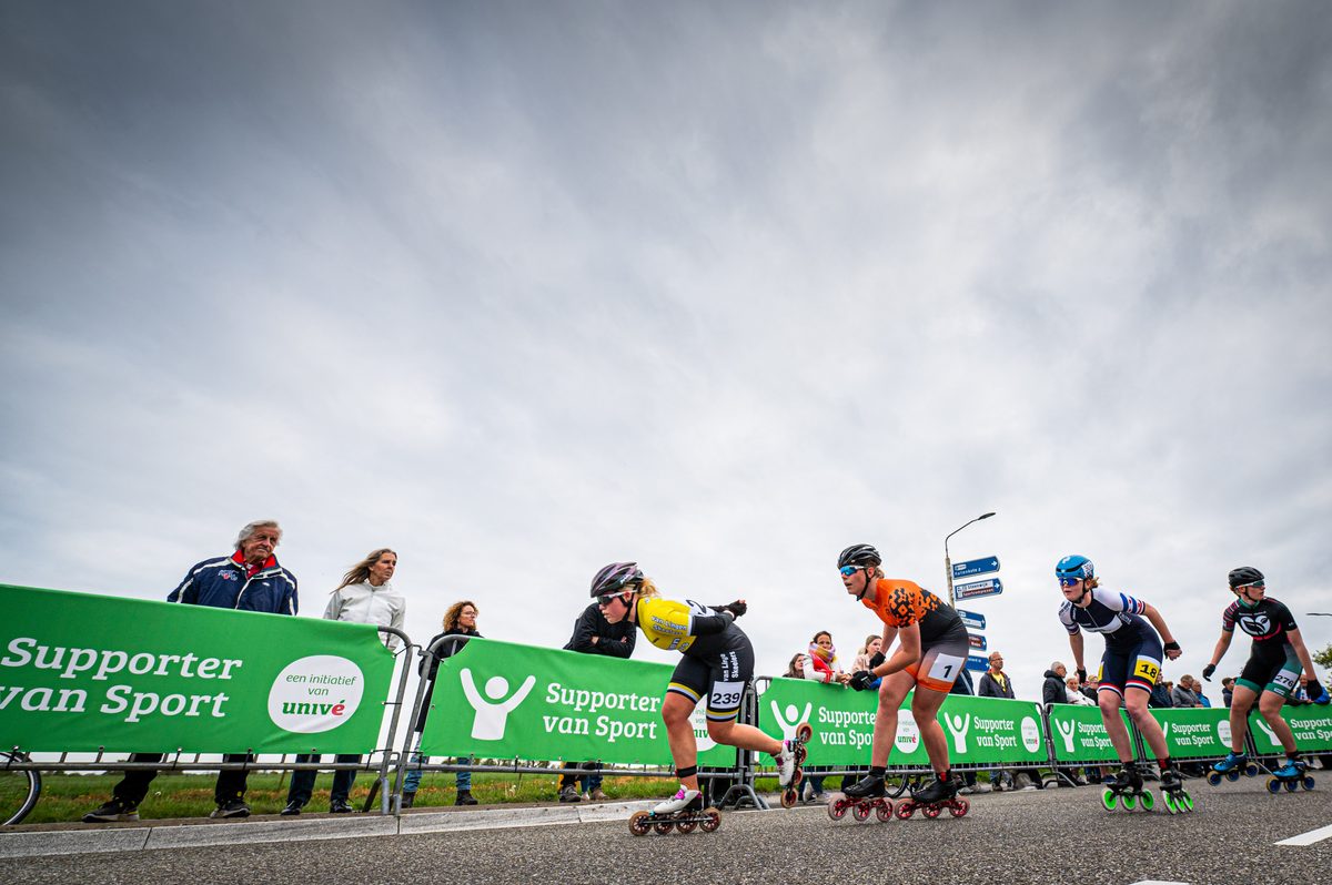 In Steenwijk is met 'de Klim van Steenwijk' het startschot gegeven voor de nationale skeelercompetitie. Bij de mannen was Bart Swings de winner, Marijke Groenewoud was dat bij de dames.