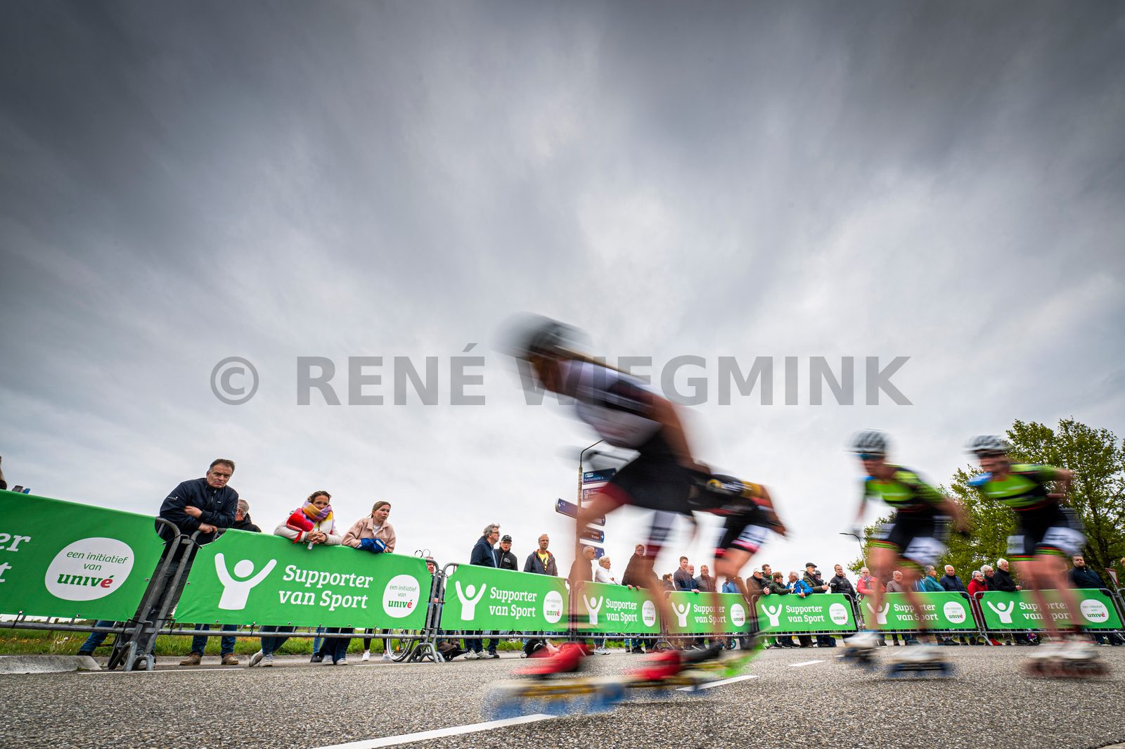 In Steenwijk is met 'de Klim van Steenwijk' het startschot gegeven voor de nationale skeelercompetitie. Bij de mannen was Bart Swings de winner, Marijke Groenewoud was dat bij de dames.