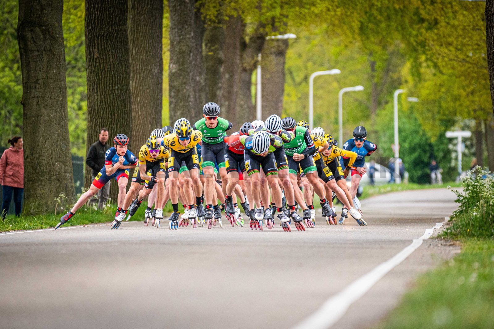 In Steenwijk is met 'de Klim van Steenwijk' het startschot gegeven voor de nationale skeelercompetitie. Bij de mannen was Bart Swings de winner, Marijke Groenewoud was dat bij de dames.