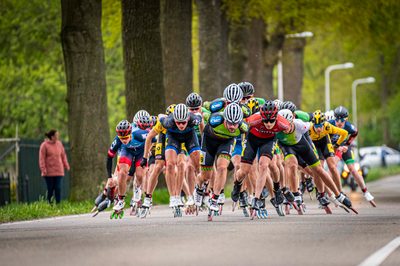 In Steenwijk is met 'de Klim van Steenwijk' het startschot gegeven voor de nationale skeelercompetitie. Bij de mannen was Bart Swings de winner, Marijke Groenewoud was dat bij de dames.