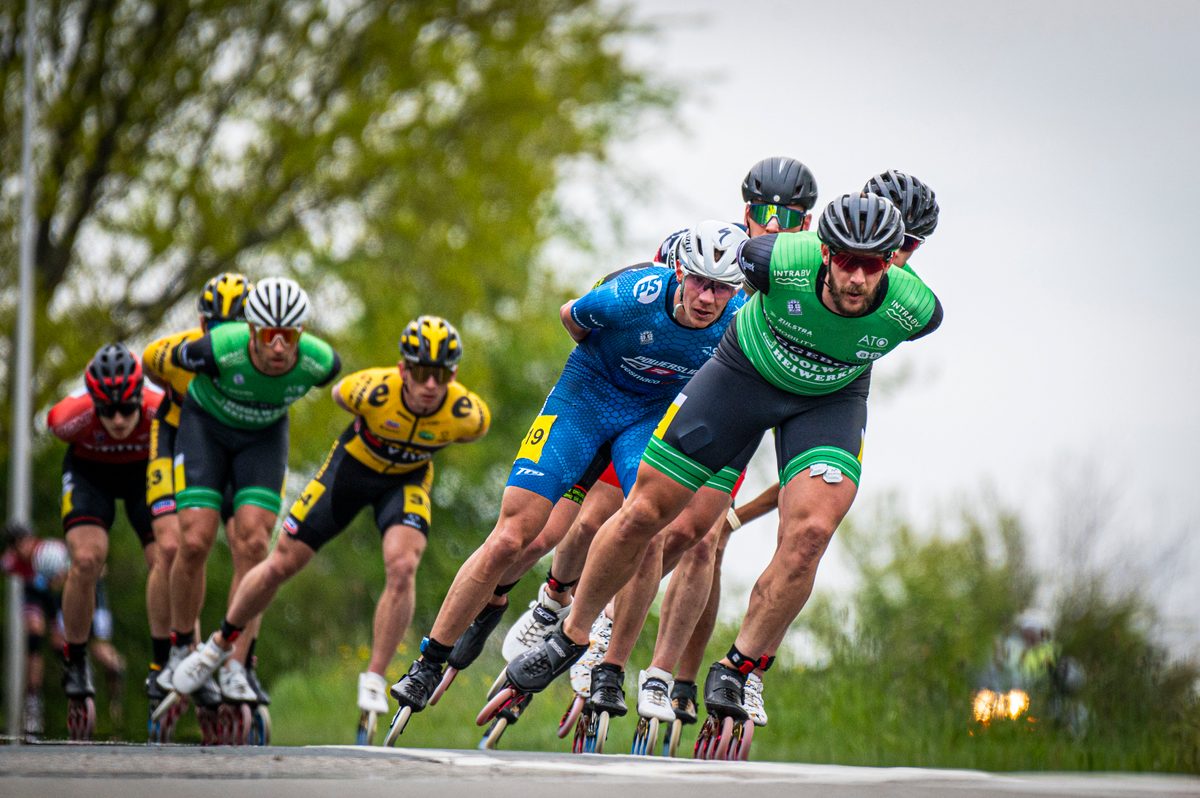 In Steenwijk is met 'de Klim van Steenwijk' het startschot gegeven voor de nationale skeelercompetitie. Bij de mannen was Bart Swings de winner, Marijke Groenewoud was dat bij de dames.