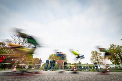 In Steenwijk is met 'de Klim van Steenwijk' het startschot gegeven voor de nationale skeelercompetitie. Bij de mannen was Bart Swings de winner, Marijke Groenewoud was dat bij de dames.