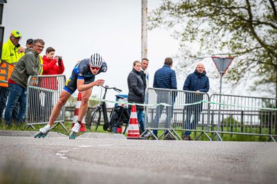 In Steenwijk is met 'de Klim van Steenwijk' het startschot gegeven voor de nationale skeelercompetitie. Bij de mannen was Bart Swings de winner, Marijke Groenewoud was dat bij de dames.