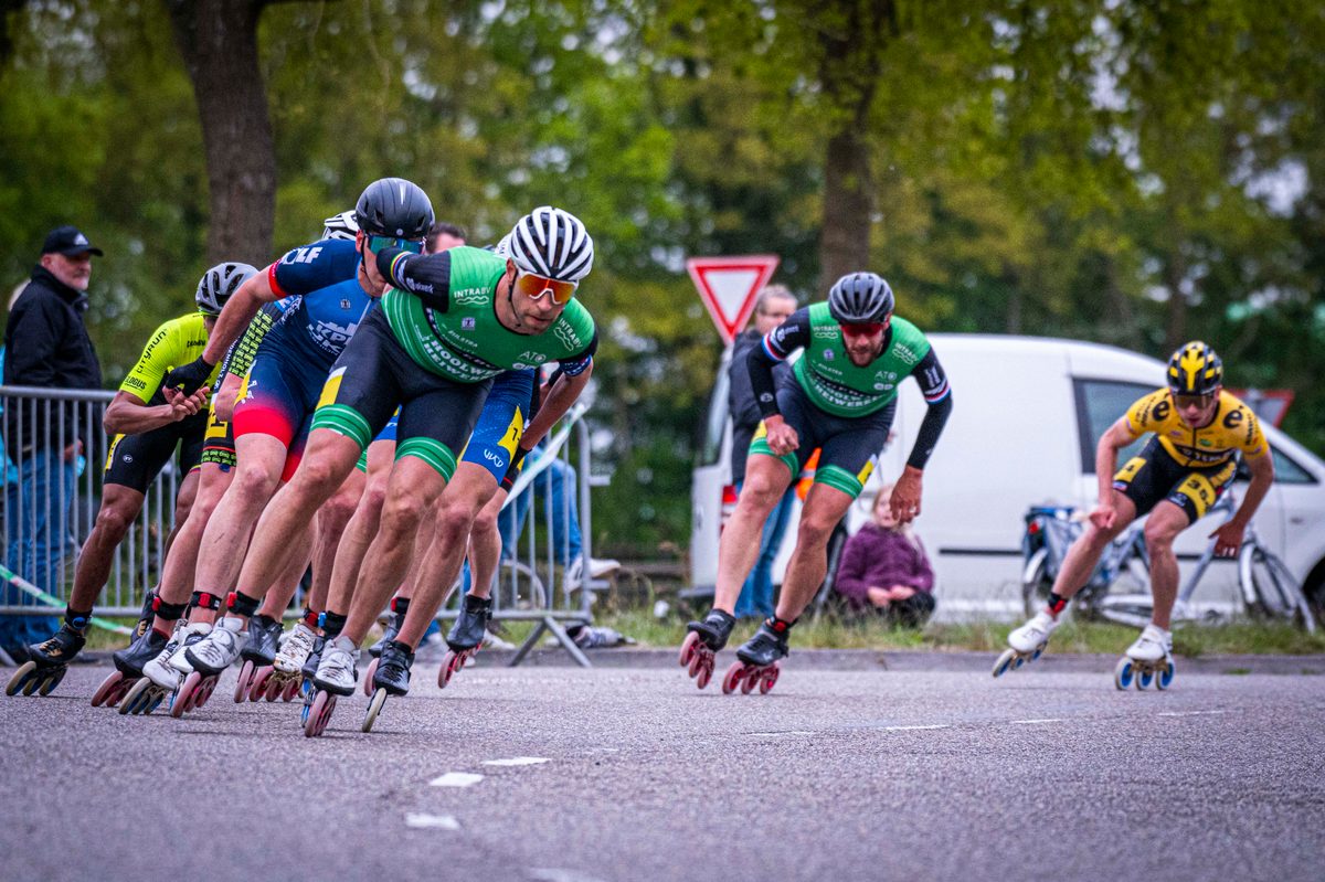 In Steenwijk is met 'de Klim van Steenwijk' het startschot gegeven voor de nationale skeelercompetitie. Bij de mannen was Bart Swings de winner, Marijke Groenewoud was dat bij de dames.