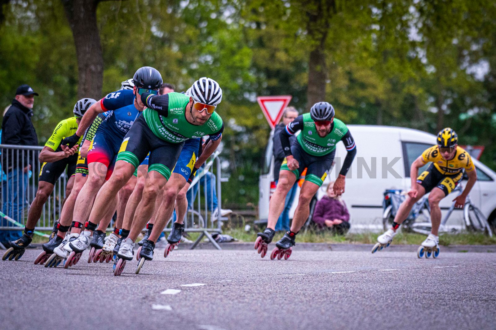 In Steenwijk is met 'de Klim van Steenwijk' het startschot gegeven voor de nationale skeelercompetitie. Bij de mannen was Bart Swings de winner, Marijke Groenewoud was dat bij de dames.