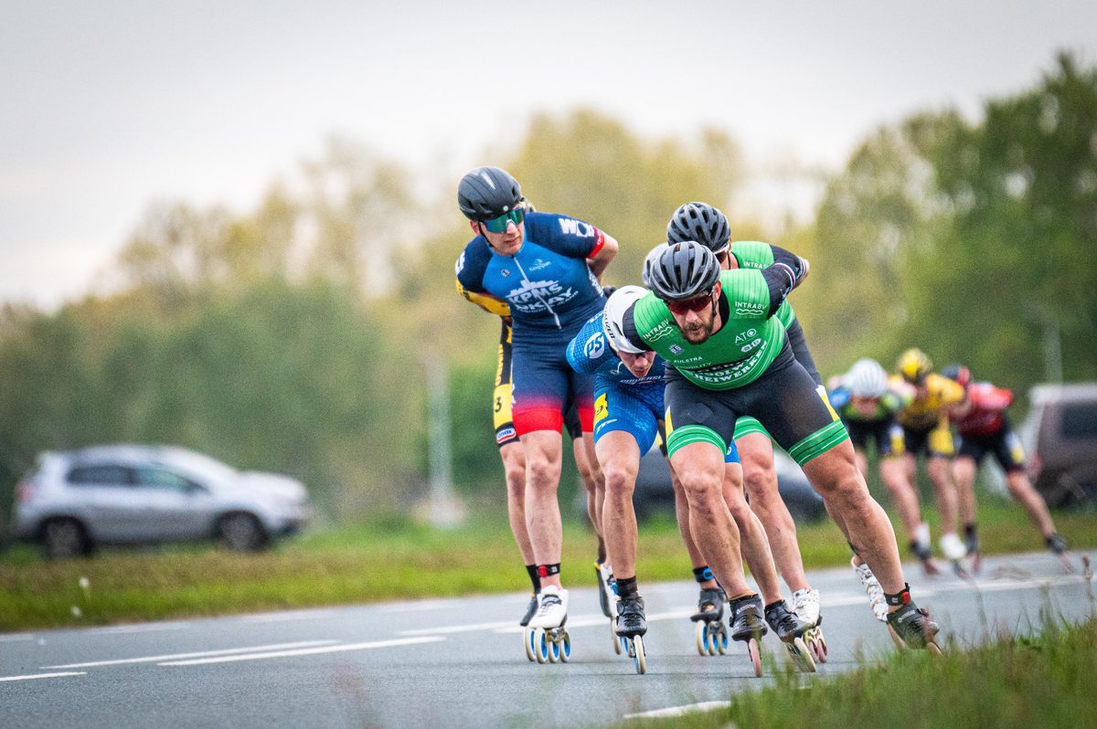 In Steenwijk is met 'de Klim van Steenwijk' het startschot gegeven voor de nationale skeelercompetitie. Bij de mannen was Bart Swings de winner, Marijke Groenewoud was dat bij de dames.