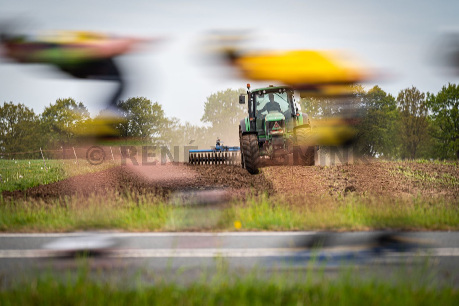 In Steenwijk is met 'de Klim van Steenwijk' het startschot gegeven voor de nationale skeelercompetitie. Bij de mannen was Bart Swings de winner, Marijke Groenewoud was dat bij de dames.