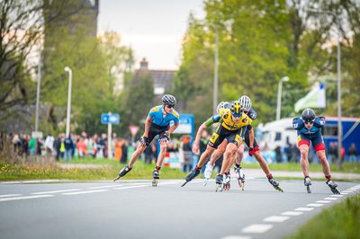 In Steenwijk is met 'de Klim van Steenwijk' het startschot gegeven voor de nationale skeelercompetitie. Bij de mannen was Bart Swings de winner, Marijke Groenewoud was dat bij de dames.