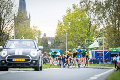 In Steenwijk is met 'de Klim van Steenwijk' het startschot gegeven voor de nationale skeelercompetitie. Bij de mannen was Bart Swings de winner, Marijke Groenewoud was dat bij de dames.