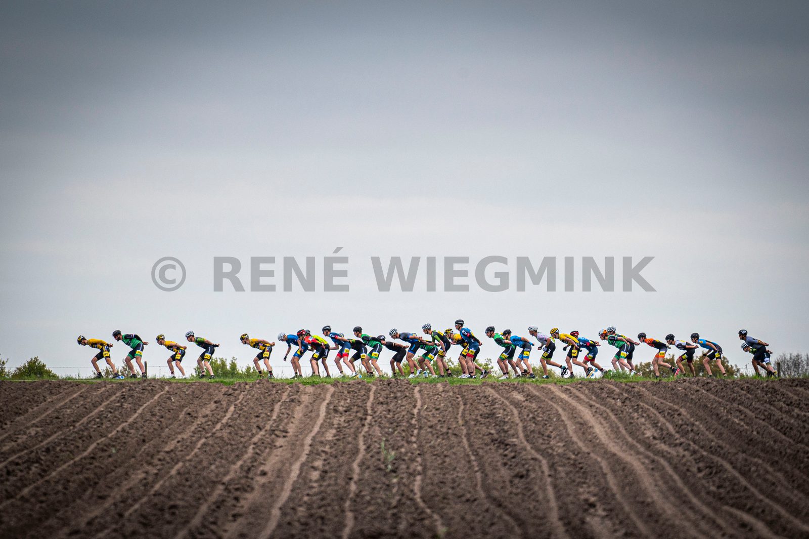 In Steenwijk is met 'de Klim van Steenwijk' het startschot gegeven voor de nationale skeelercompetitie. Bij de mannen was Bart Swings de winner, Marijke Groenewoud was dat bij de dames.