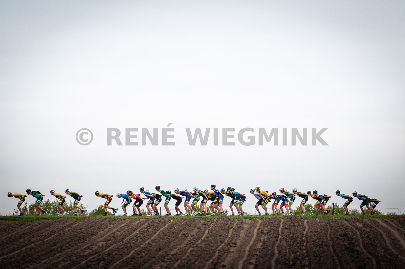 In Steenwijk is met 'de Klim van Steenwijk' het startschot gegeven voor de nationale skeelercompetitie. Bij de mannen was Bart Swings de winner, Marijke Groenewoud was dat bij de dames.