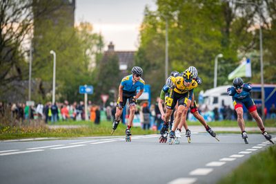 In Steenwijk is met 'de Klim van Steenwijk' het startschot gegeven voor de nationale skeelercompetitie. Bij de mannen was Bart Swings de winner, Marijke Groenewoud was dat bij de dames.
