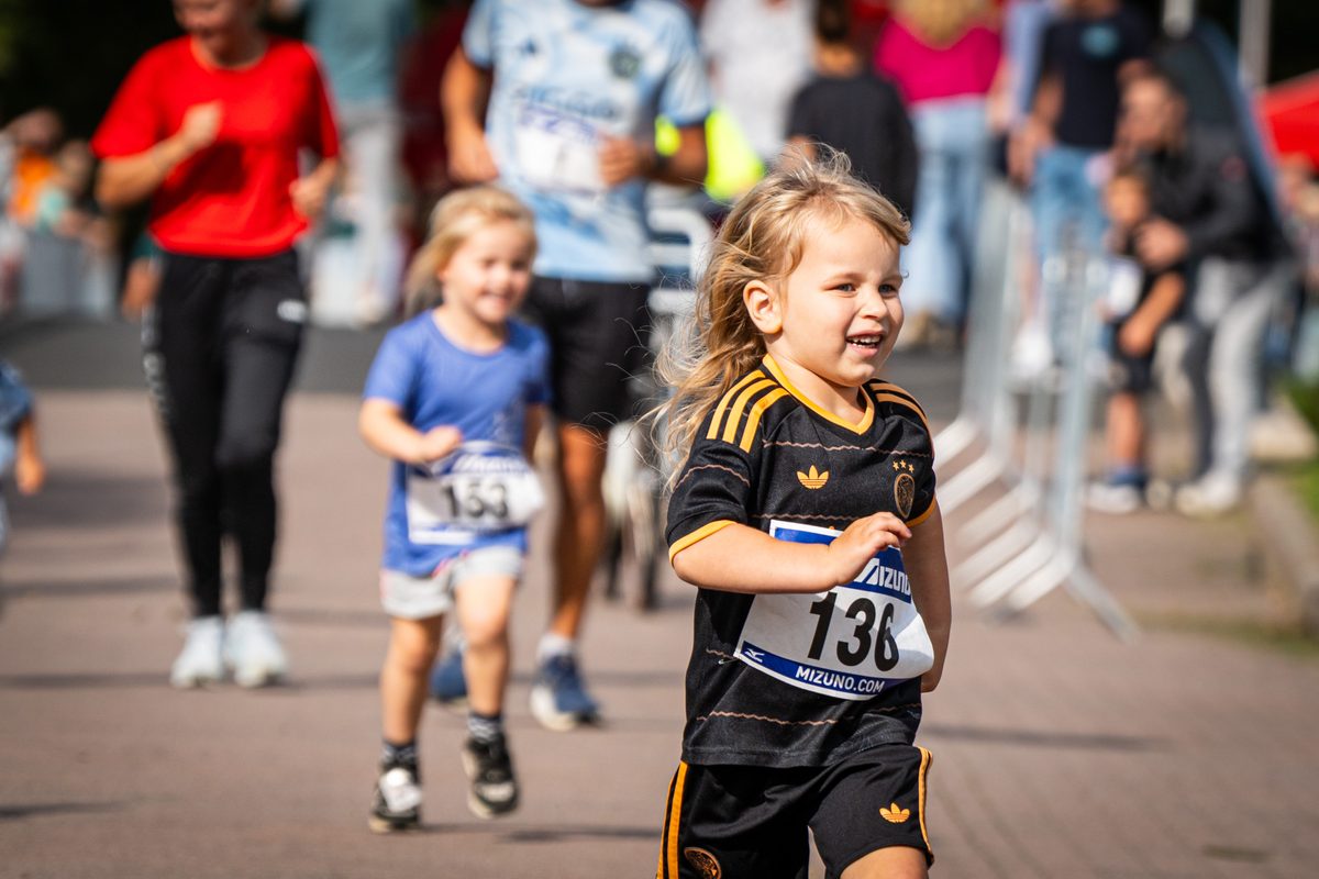 Deelnemers van de Rondje Lindewijk 2026.