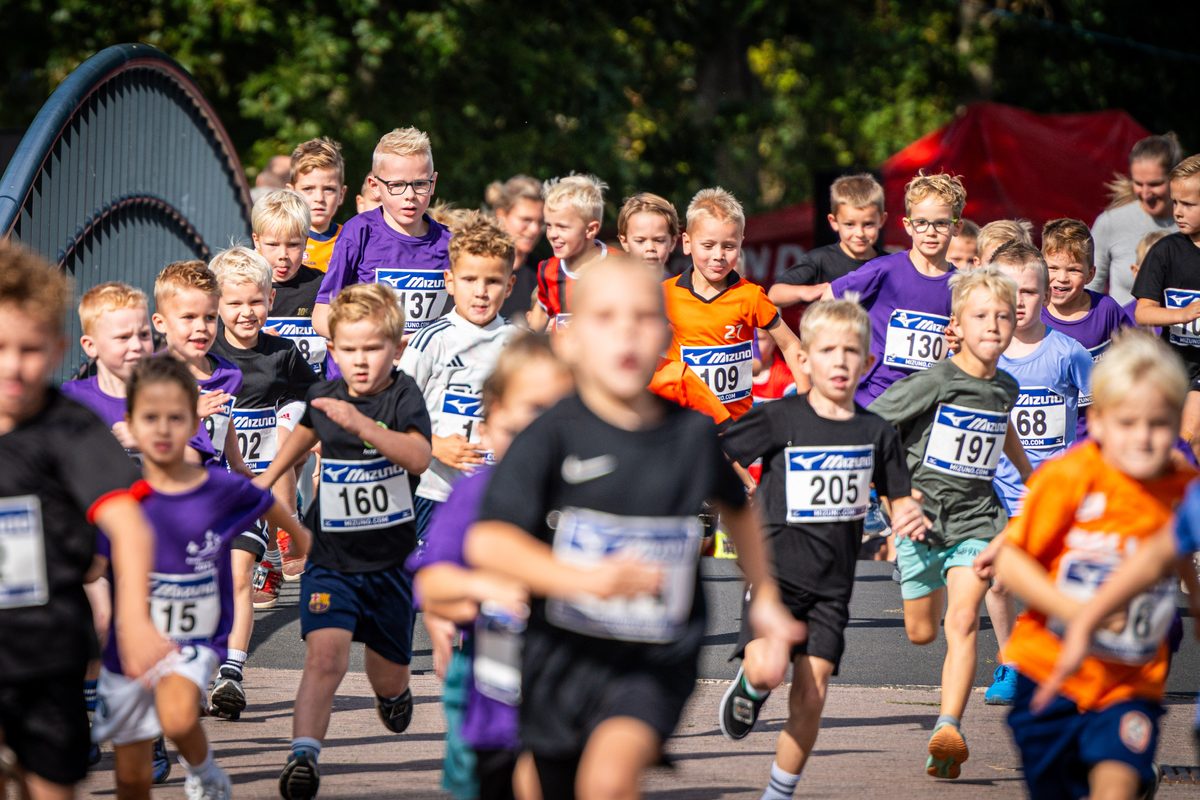 Deelnemers van de Rondje Lindewijk 2026.