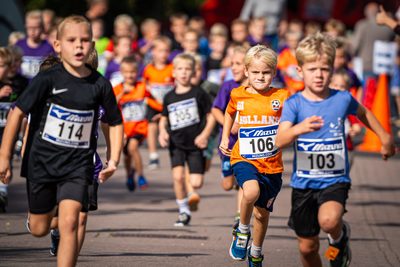 Deelnemers van de Rondje Lindewijk 2026.