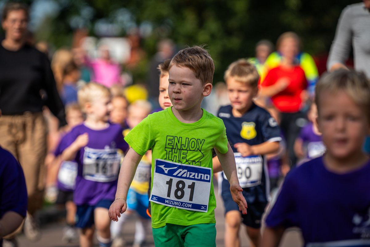 Deelnemers van de Rondje Lindewijk 2026.