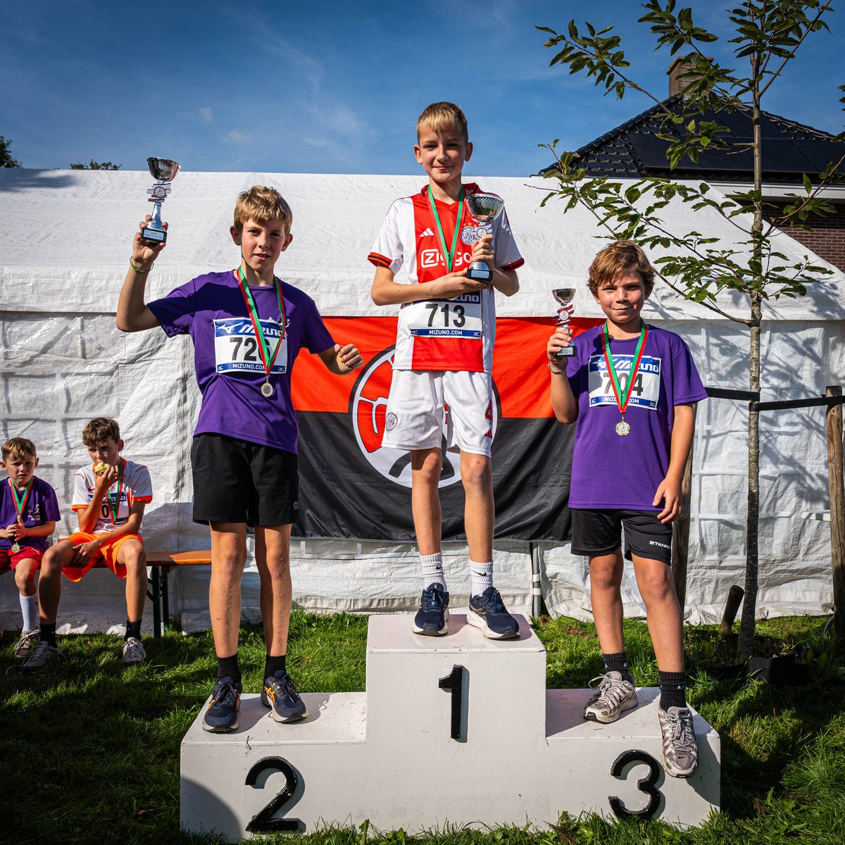 Deelnemers van de Rondje Lindewijk 2026.