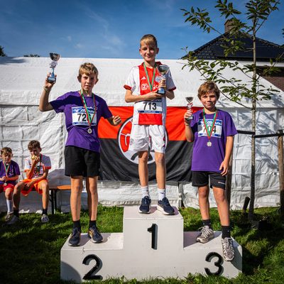 Deelnemers van de Rondje Lindewijk 2026.