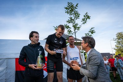 Deelnemers van de Rondje Lindewijk 2026.