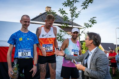 Deelnemers van de Rondje Lindewijk 2026.