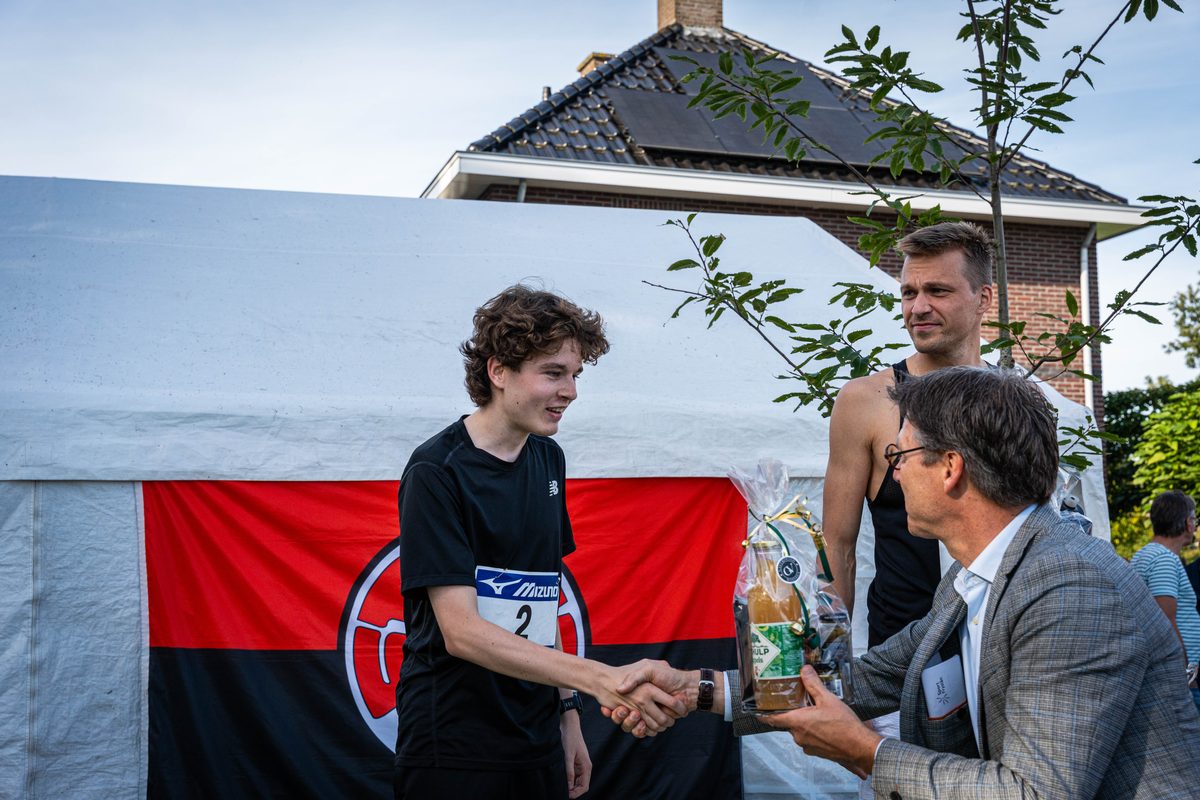 Deelnemers van de Rondje Lindewijk 2026.